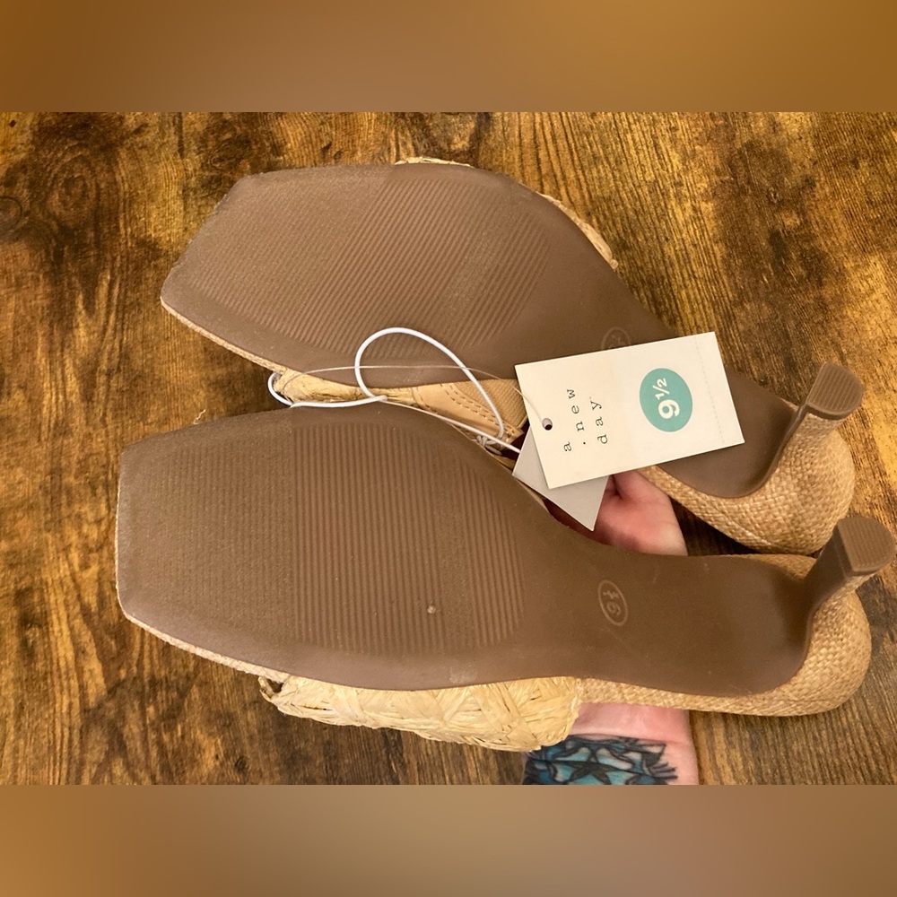 A New Day Women's Ayla Raffia Slide Heels with Memory Foam Insole Tan Size 9.5 - Picture 6 of 6